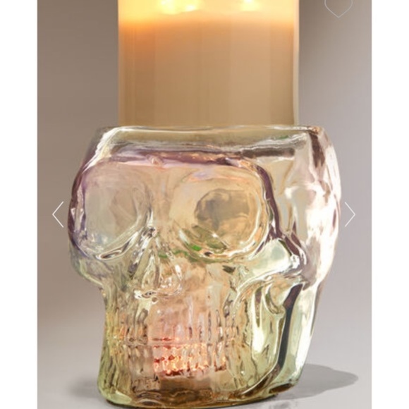 Color Changing Light up CRYSTAL SKULL Candle Holder - Picture 3 of 10